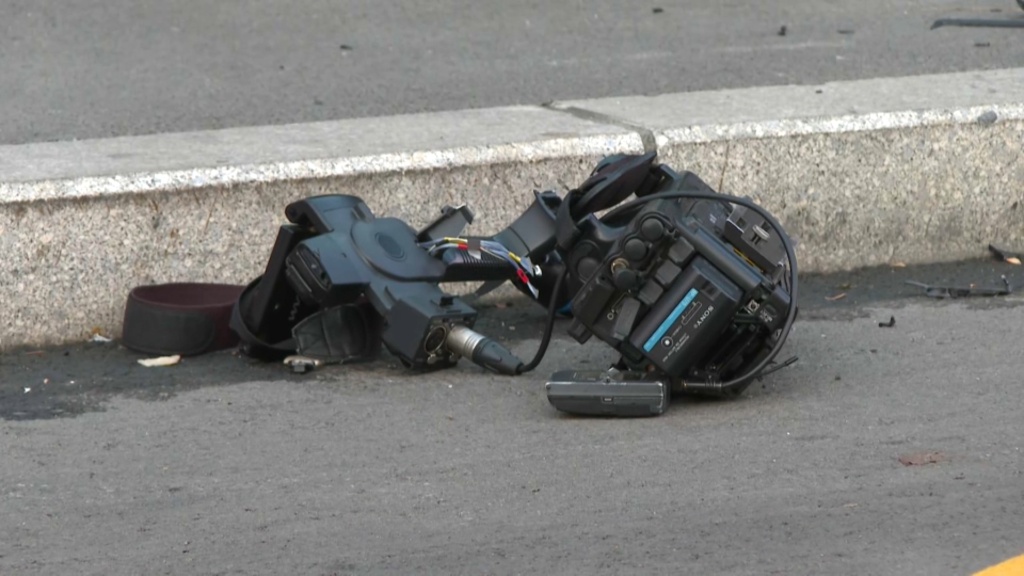 n1-polomljena-kamera-jpeg