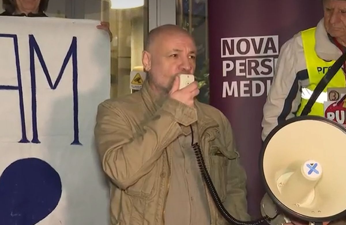 Cvijić na protestu podrške Nova.rs: Pogledali ste tiraniji pravo u oči, a tiranija u Srbiji ima ime i prezime